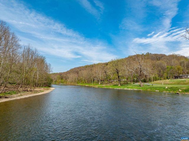 136 WILDWOOD LN, Shenandoah, VA 22849