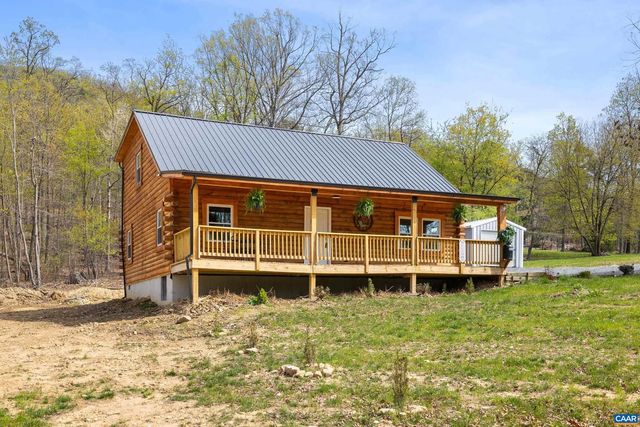 136 WILDWOOD LN, Shenandoah, VA 22849