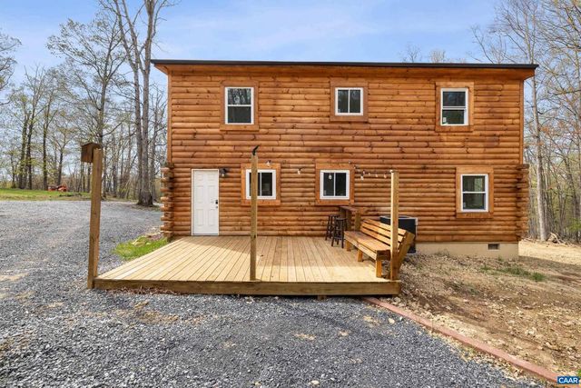 136 WILDWOOD LN, Shenandoah, VA 22849