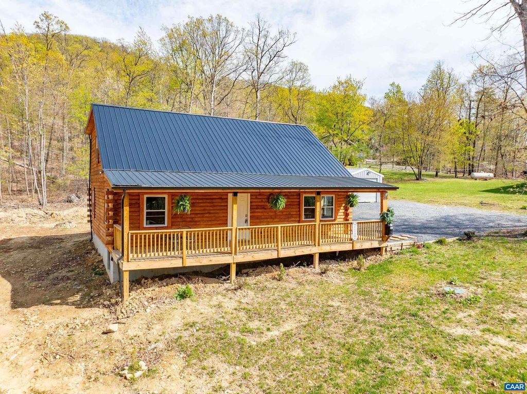 Image 1 of property listing at 136 WILDWOOD LN, Shenandoah, VA 22849