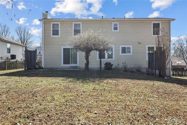 4227 River Oaks Drive, Florissant, MO 63034