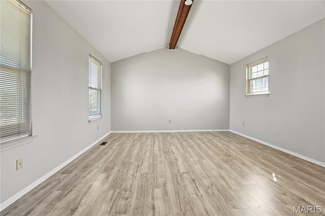 4227 River Oaks Drive, Florissant, MO 63034