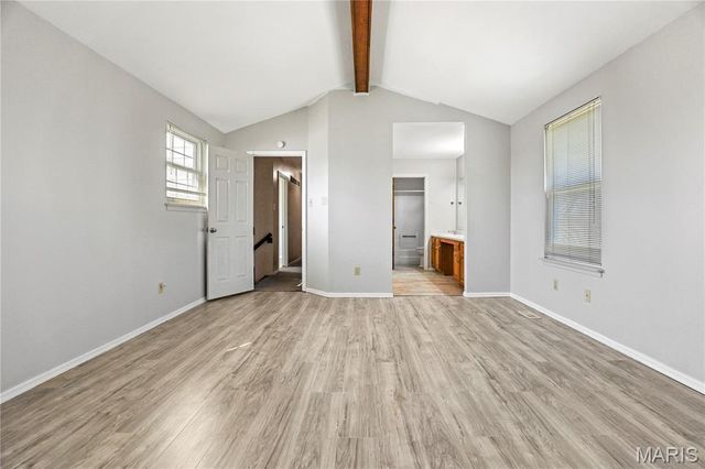 4227 River Oaks Drive, Florissant, MO 63034