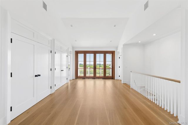 522 Wickapogue Road, Southampton, NY 11968