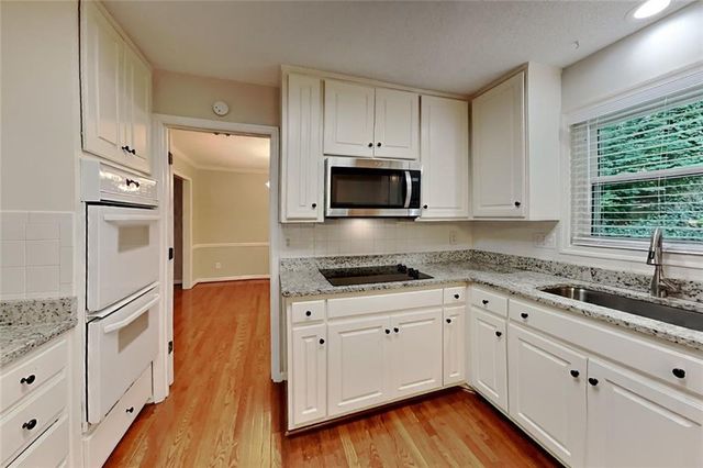 2293 Chimney Springs Drive, Marietta, GA 30062