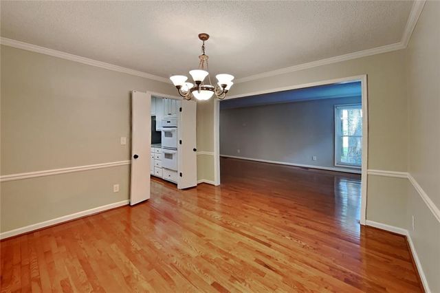 2293 Chimney Springs Drive, Marietta, GA 30062