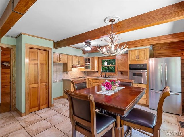 6482 S Lakeshore Drive, Hillsboro, MO 63050