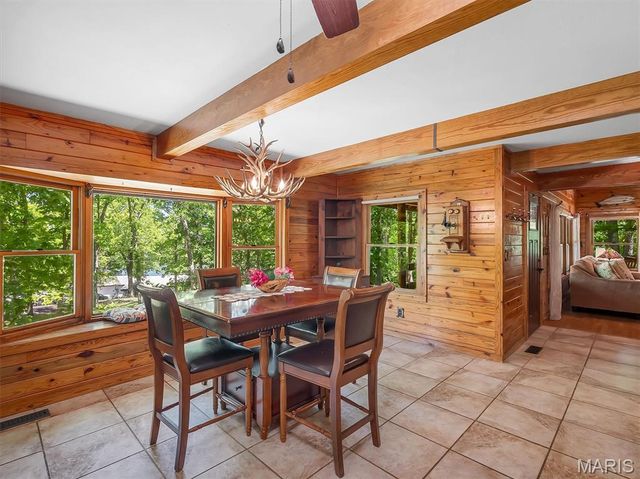 6482 S Lakeshore Drive, Hillsboro, MO 63050