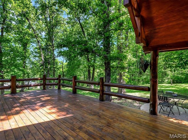 6482 S Lakeshore Drive, Hillsboro, MO 63050