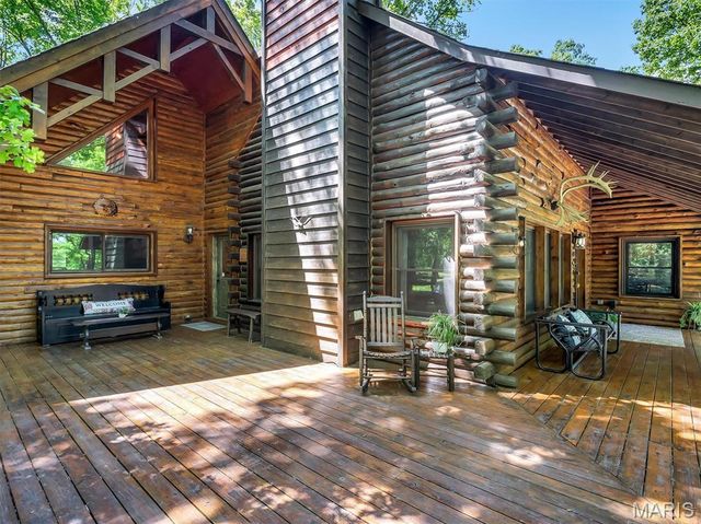 6482 S Lakeshore Drive, Hillsboro, MO 63050