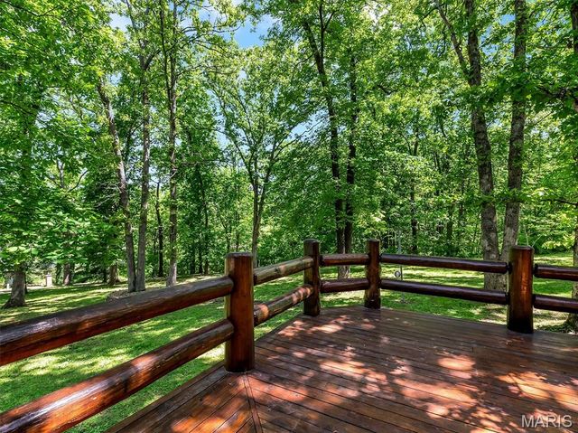 6482 S Lakeshore Drive, Hillsboro, MO 63050