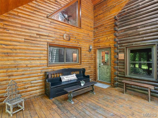 6482 S Lakeshore Drive, Hillsboro, MO 63050