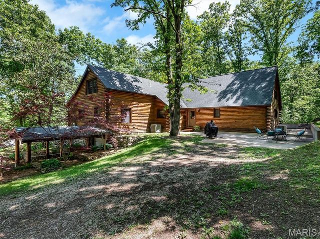 6482 S Lakeshore Drive, Hillsboro, MO 63050