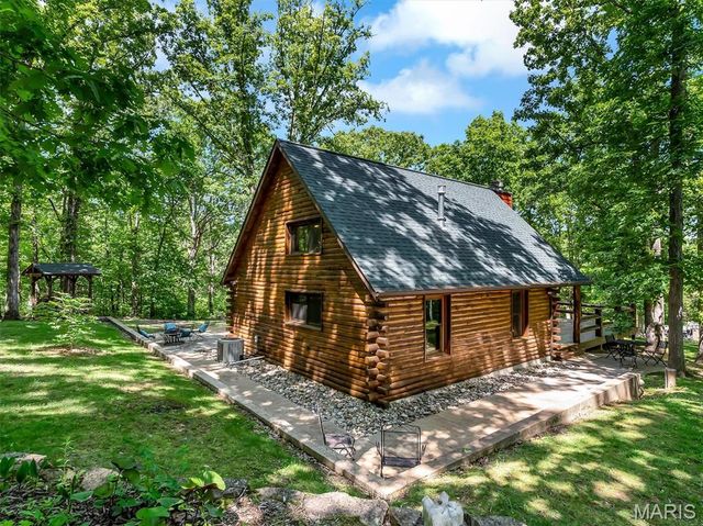 6482 S Lakeshore Drive, Hillsboro, MO 63050
