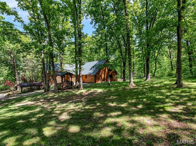 6482 S Lakeshore Drive, Hillsboro, MO 63050