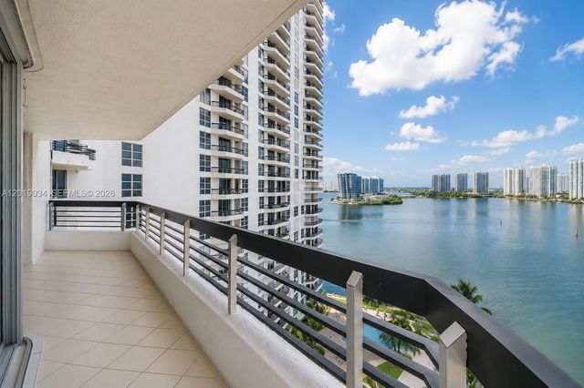 3530 Mystic Pointe Dr 1205, Aventura, FL 33180