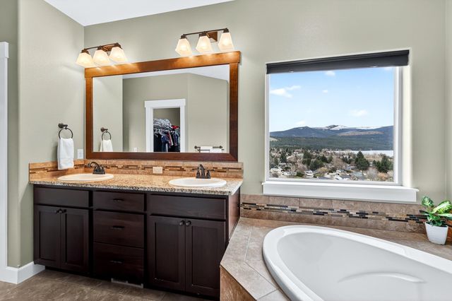 424 N Stimson Ln, Liberty Lake, WA 99019