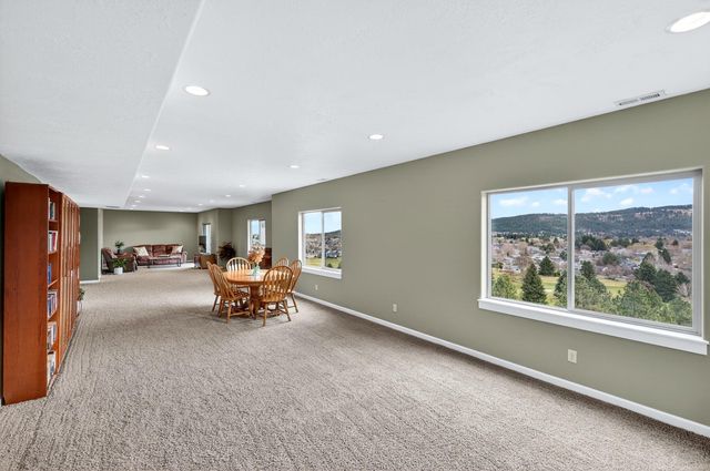 424 N Stimson Ln, Liberty Lake, WA 99019