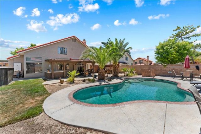 3523 W Avenue K4, Lancaster, CA 93536