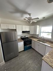 1250 E Sample Rd 301, Pompano Beach, FL 33064