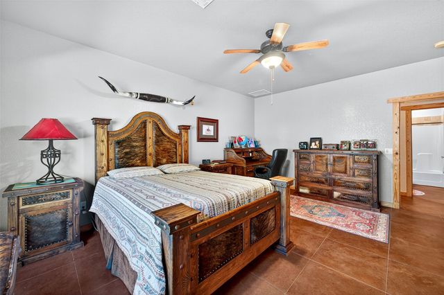 200 Cayuga Trail, Lake Kiowa, TX 76240