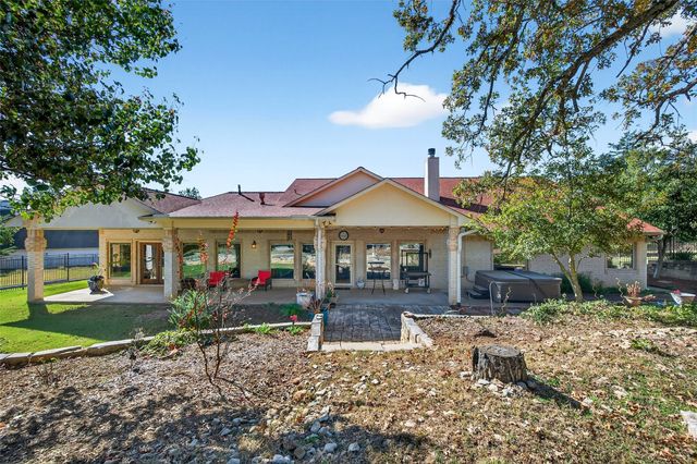 200 Cayuga Trail, Lake Kiowa, TX 76240