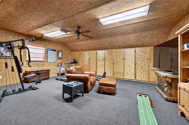 200 Cayuga Trail, Lake Kiowa, TX 76240