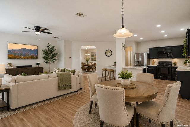 8114 COOPER ML, San Antonio, TX 78255