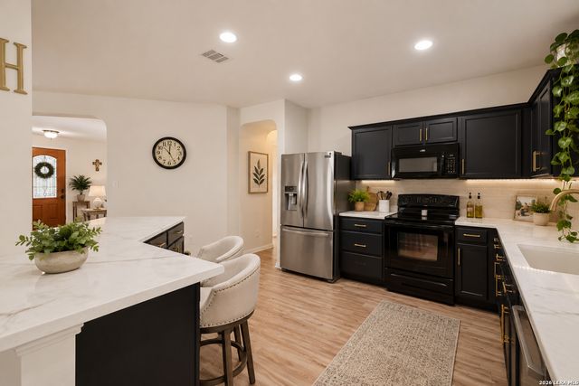 8114 COOPER ML, San Antonio, TX 78255