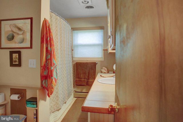 42 E GRANDVIEW AVE, Mercersburg, PA 17236