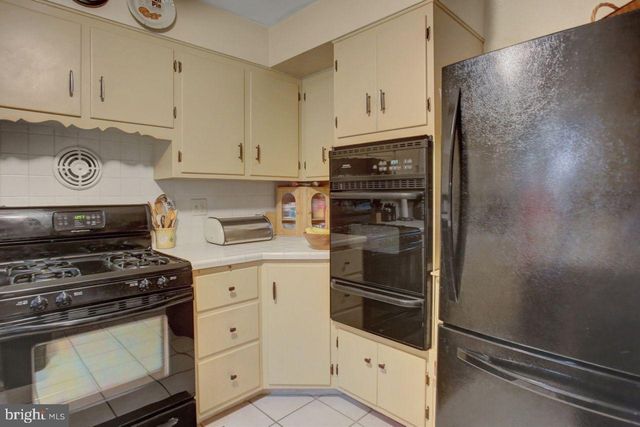 42 E GRANDVIEW AVE, Mercersburg, PA 17236