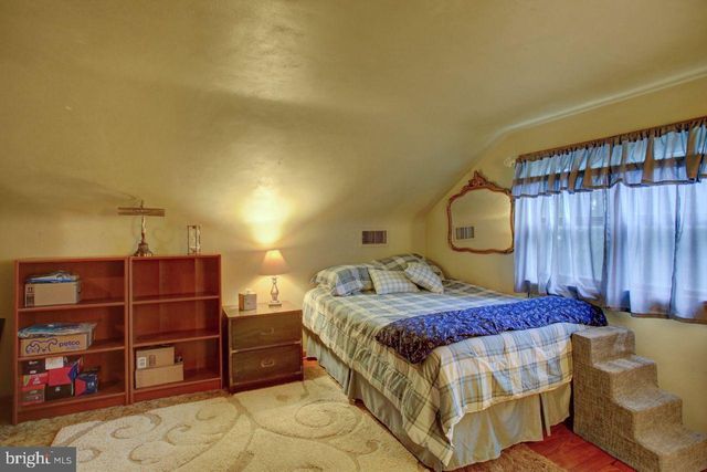42 E GRANDVIEW AVE, Mercersburg, PA 17236