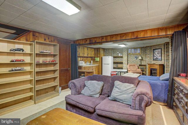 42 E GRANDVIEW AVE, Mercersburg, PA 17236