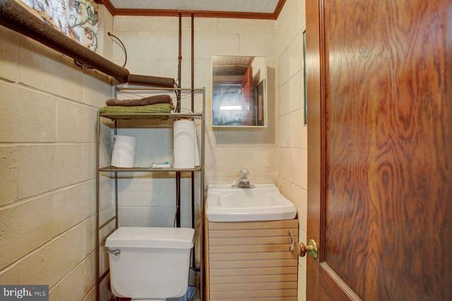 42 E GRANDVIEW AVE, Mercersburg, PA 17236