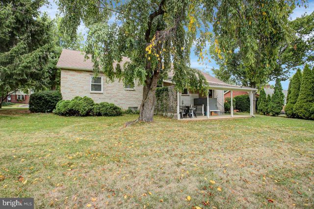 42 E GRANDVIEW AVE, Mercersburg, PA 17236