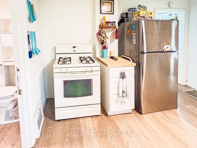 208 1ST STREET, Oconto, WI 54153