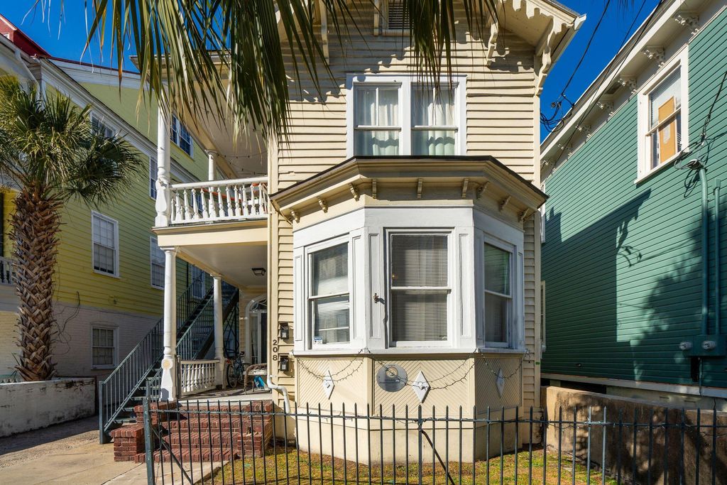 208 Calhoun Street, Charleston, SC 29401