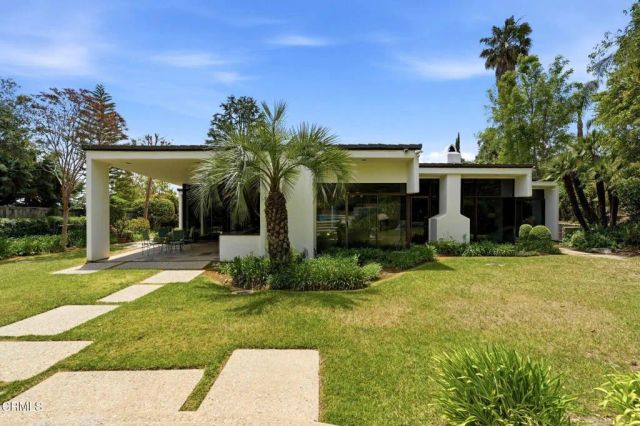2434 San Antonio Crescent West, Upland, CA 91784