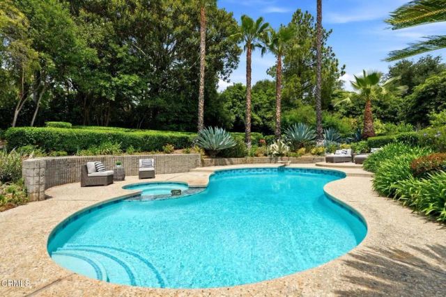 2434 San Antonio Crescent West, Upland, CA 91784