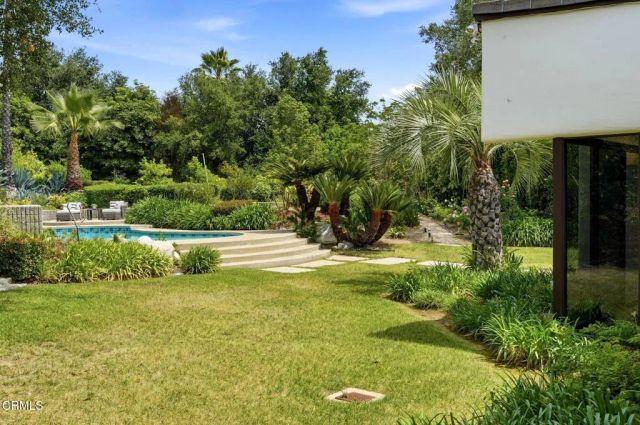 2434 San Antonio Crescent West, Upland, CA 91784