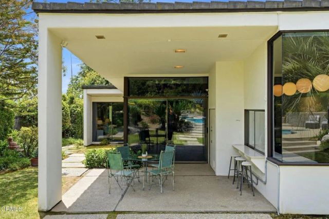 2434 San Antonio Crescent West, Upland, CA 91784