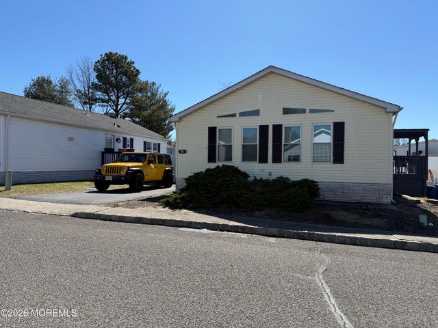 85 Seattle Slew Drive, Howell, NJ 07731