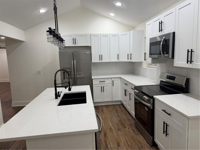 2190 Highview Road SW, Atlanta, GA 30311