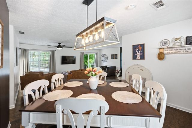 113 Eagle Heart Court, Waleska, GA 30183
