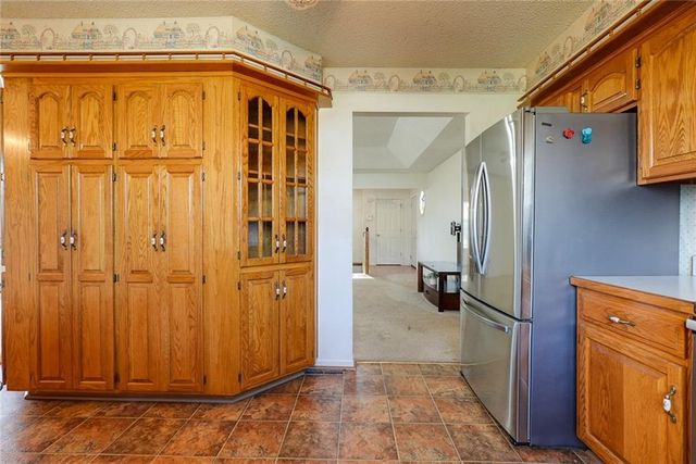 1225 Berry Road, Independence, MO 64057