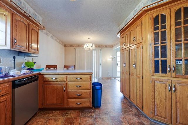 1225 Berry Road, Independence, MO 64057