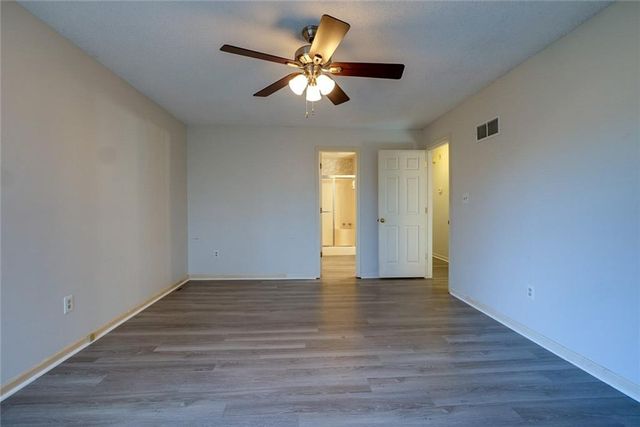 1225 Berry Road, Independence, MO 64057