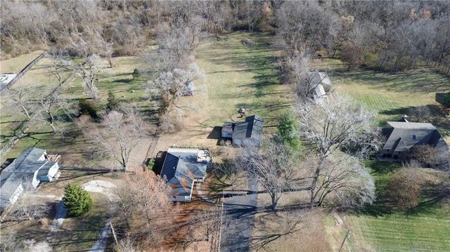 1225 Berry Road, Independence, MO 64057