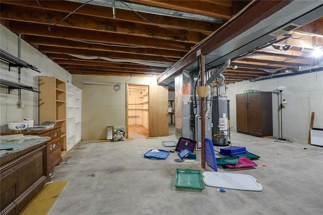 1225 Berry Road, Independence, MO 64057