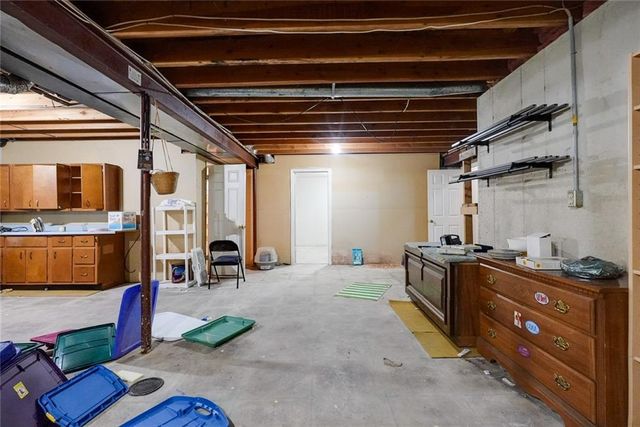 1225 Berry Road, Independence, MO 64057